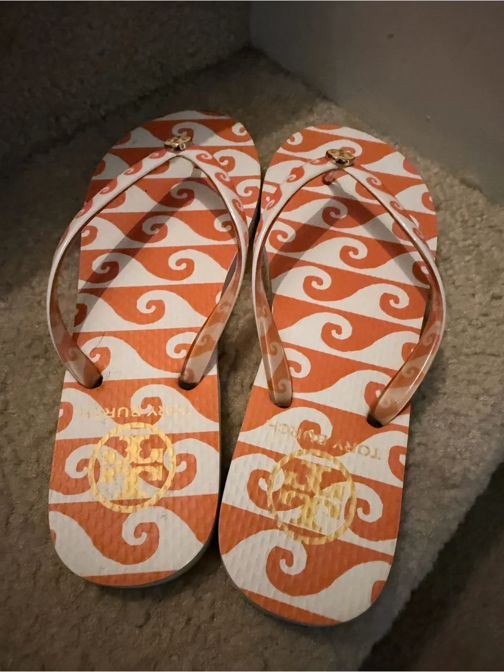 Tory Burch Orange & White Swirl Flip Flops size 6